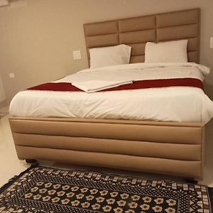 Super Deluxe Room